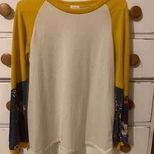 women’s large floral balloon sleeve top